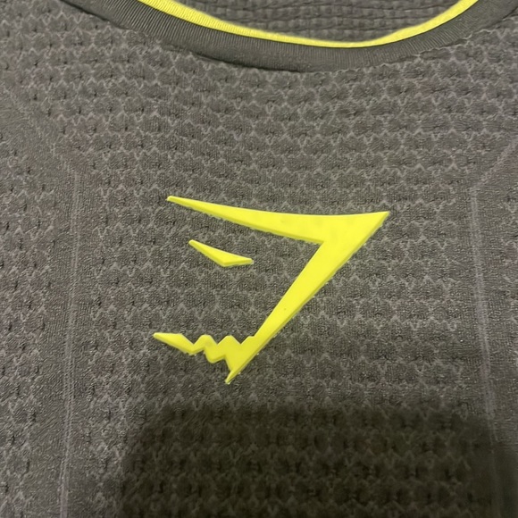 (Sold) Gymshark Onyx Tee v1 - Picture 2 of 6